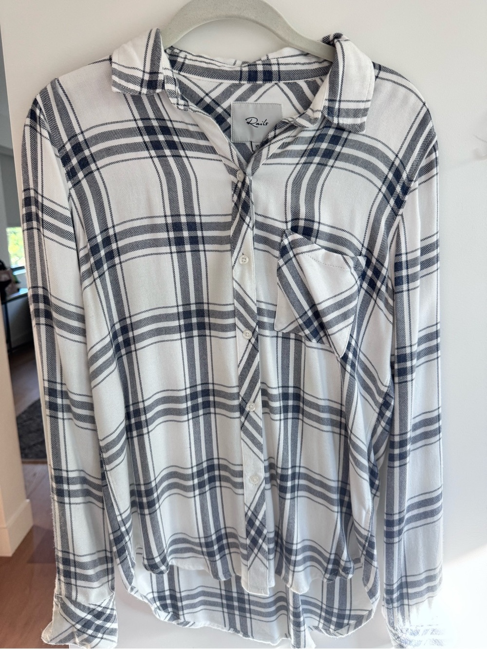 Rails Women's White & Navy Plaid Button-Down Shirt